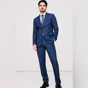 Banana Republic Men's Blue Suit Size 40R | tailored fit 32x30 with Black Tie